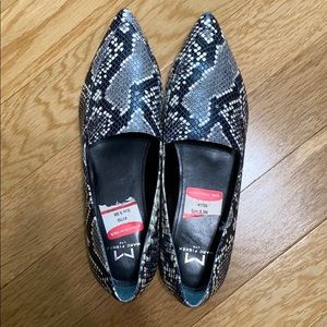 Marc Fisher Ltd loafer flats SNAKE print size 9.5